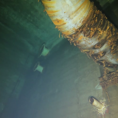 Sprinklertank-Inspektion: Betontank, 35 Jahre – Behaelterwand Behaelterdecke Nahaufnahme